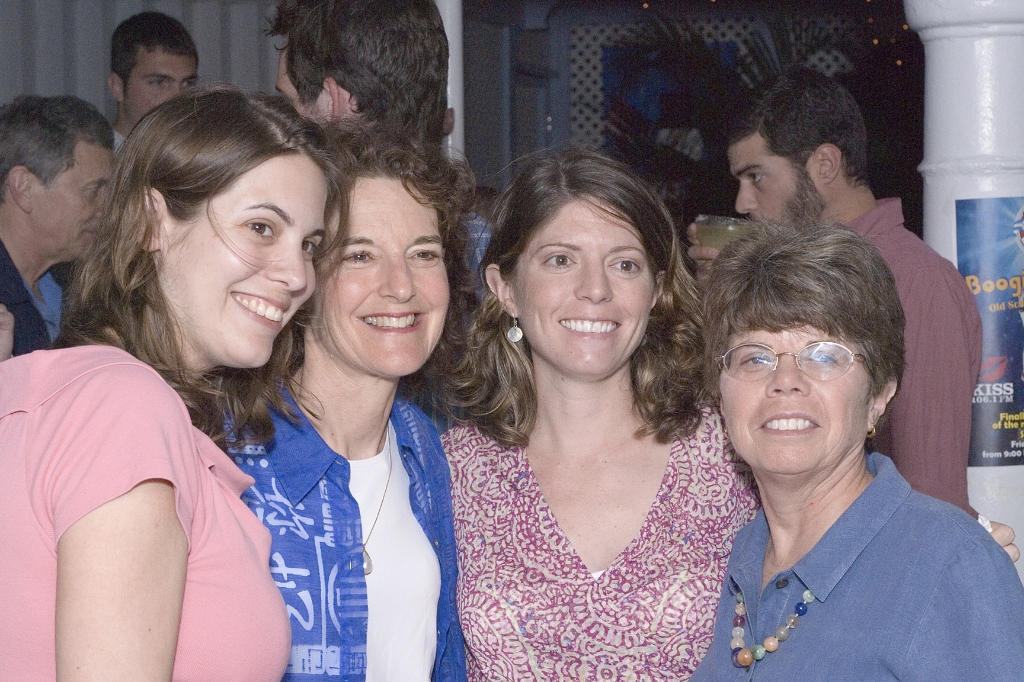 CAY0622012272006.jpg